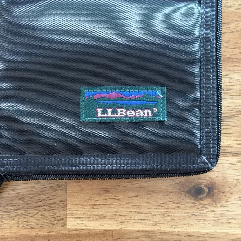 VTG LL Bean Nylon Travel Wallet Organizer Passport Case Zip Clear Window ID